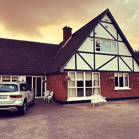 Chellowdene House ナヴァン エクステリア 写真